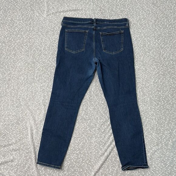 GAP Mid Rise True Skinny Jeans in Washwell size 33 16 - Picture 3 of 11
